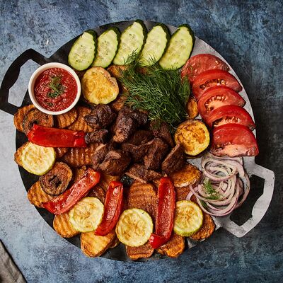 Садж из телятины в Maki Family по цене 1429