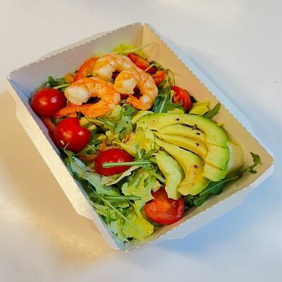 Салат с креветками и авокадов Рент кафе по цене 480 ₽