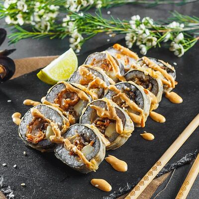 Горячий ролл Кухару в Maki Family по цене 289