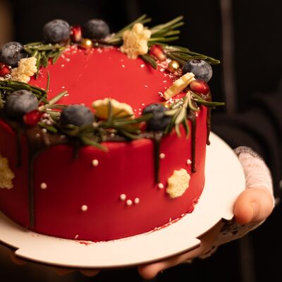 Новогодний торт в подарокв Chocoton по цене 3200 ₽