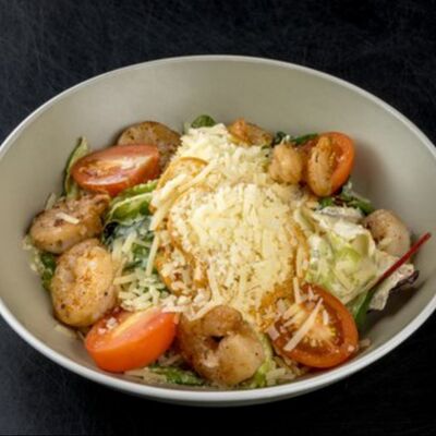 Цезарь с креветками в Киану по цене 550 ₽