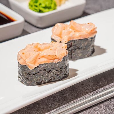 Гункан с гребешком в Rock & Roll Sushi по цене 340 ₽