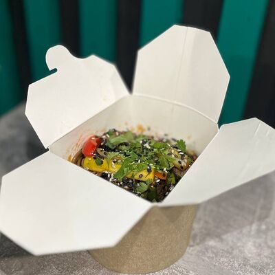 Лапша с курицей в ЛапшаРис по цене 490 ₽