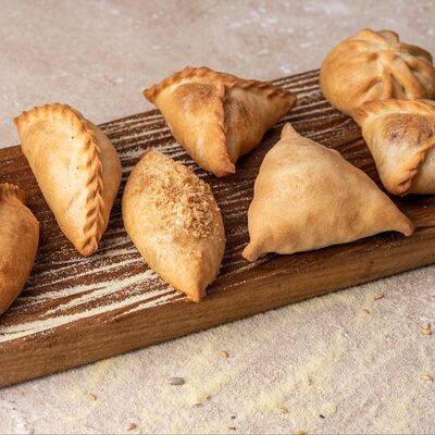 Пирожок с ягненком в Русская усадьба по цене 105 ₽