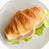Круассан с ветчиной из индейки и сыром в Дом еды