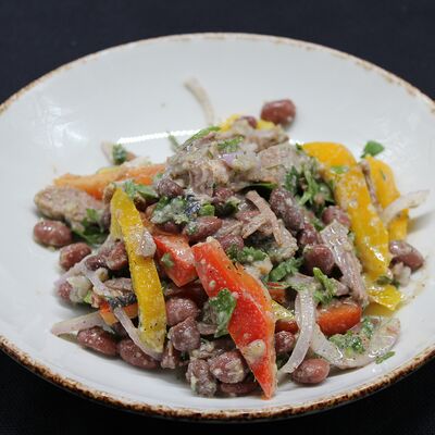 Салат Батуми в Кафе Хинкальная по цене 840 ₽