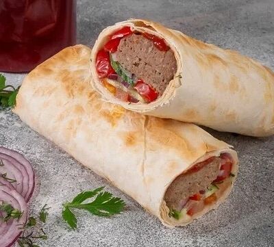Люля говядина в лаваше в КОМБИНАТ шаурма и стритфуд по цене 378 ₽