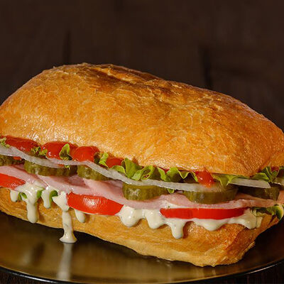 Сэндвич с ветчиной в Жар Свежар по цене 96 ₽