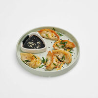 Гёдза с говядиной в Sushiman