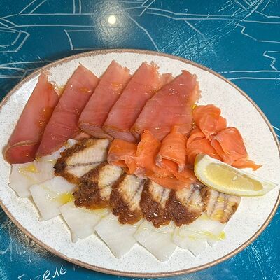 Рыбная тарелка в Пилот по цене 2500 ₽