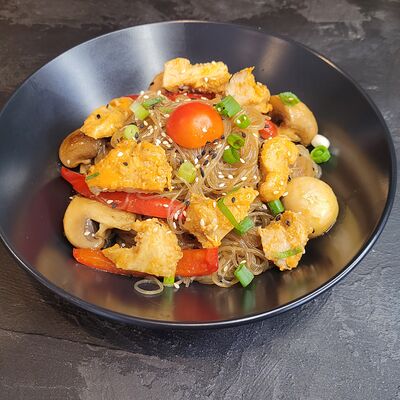 Фунчоза с курицейв Лапшичная ВокБери по цене 489 ₽