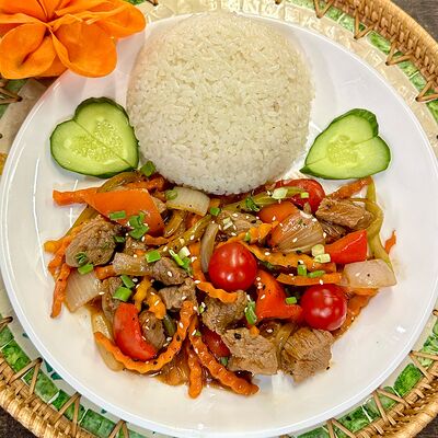 Ком бо лук лак в Pho kin по цене 620 ₽