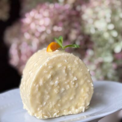 Молочная девочкав Pellegrino по цене 375 ₽