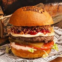 Дикий койот в CowBoy Burger