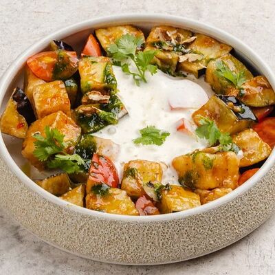 Хрустящие баклажаны с соусом сулугуни в Ресторан Европа по цене 490 ₽