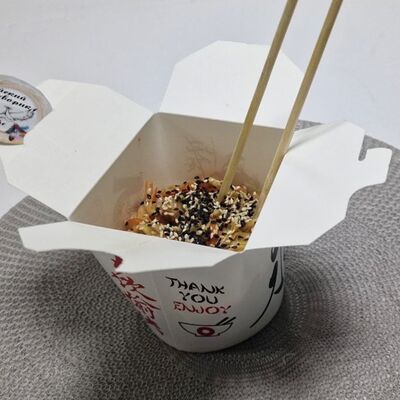Wok в сырном соусе в Райский дворик по цене 420 ₽