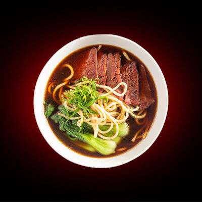 Тайваньская лапша с говядиной в Китайские Новости по цене 890 ₽