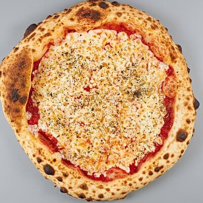 Пицца Маргарита Классика в Итальянцы по цене 390 ₽
