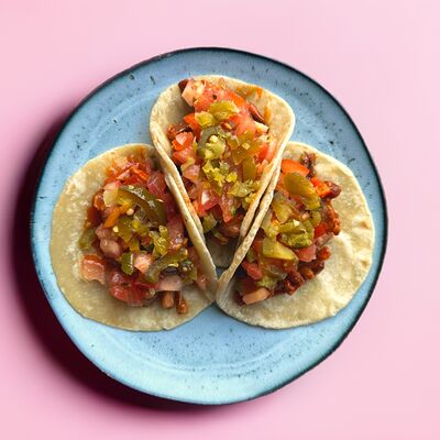 Тако Чили порк в Gringo tacos bar по цене 400 ₽