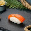 Суши с лососем в Fast Япония Premium Sushi по цене 155