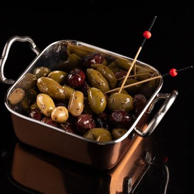 Оливки, маслины в Первый по цене 670 ₽