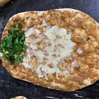 Лахмаджун с сыром в Анталья