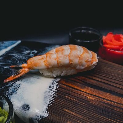 Суши с креветкой в Sushi Time по цене 160 ₽