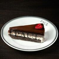 Десерт Шоковельвет в Paul