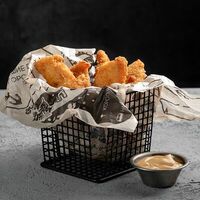 Куриные наггетсы с сырным соусом в SB Burgers