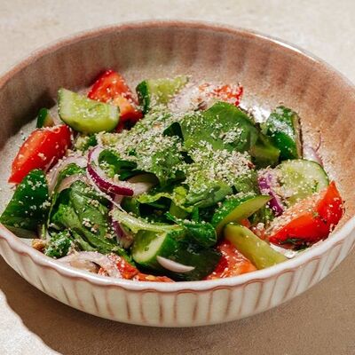 Овощной с грецким орехом в Хачапури Выпечка и Вино по цене 390 ₽