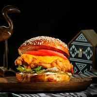 Чеддер Chicken бургер в Boro Burger