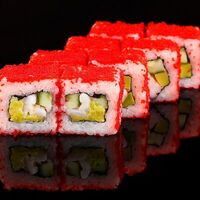 Калифорния с креветкой в Sushi & Rollzz