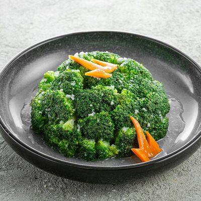 Брокколи с чесноком в See China по цене 640 ₽