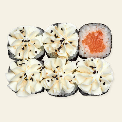 Классический сливочный ролл с лососем в Томята Тосуши по цене 552 ₽