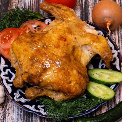 Курица гриль с салатом, соусом и лавашом в Чудо Плов по цене 1087 ₽