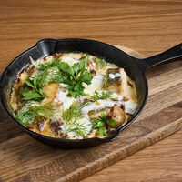 Судак в сливочно-грибном соусе под сырной корочкой в Клёво