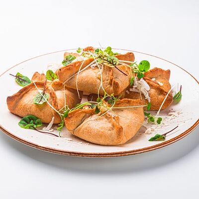 Конверт с творогом в Саттва по цене 150 ₽