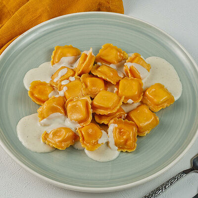 Равиоли 4 сыра со сливочно-перечным соусом в МИЛТИ по цене 352 ₽