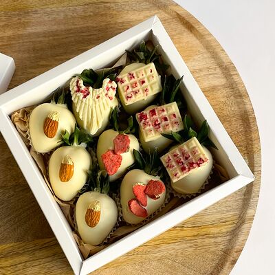 Клубничный набор Рим (маленький) в Клубника по цене 2990 ₽