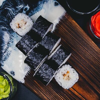 Ролл с угрем в Sushi Time по цене 560 ₽