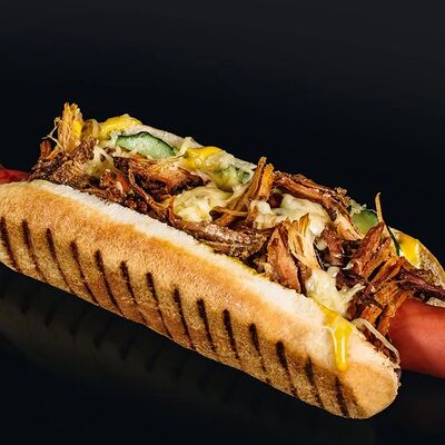 Фирменный хот-дог в Shaurma Street по цене 372 ₽