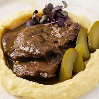 Говяжьи щеки в Osteria Amici
