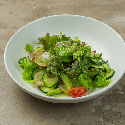 Ясай салат с заправкой Юдзу в Бали по цене 492 ₽