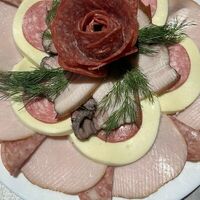 Мясная тарелка в Уют
