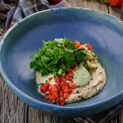 Крем из печеного баклажана с сальсой из томатов в Пряности & Радости на Васильевском по цене 390
