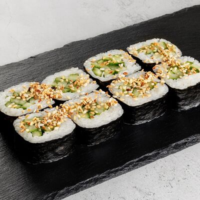 Ролл с огурцом в Суши лайк по цене 230 ₽