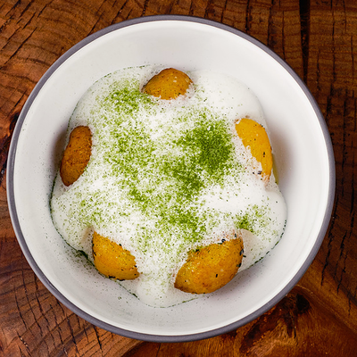 Молодой картофель, мусс из пармезана в Съели Сумели по цене 530 ₽