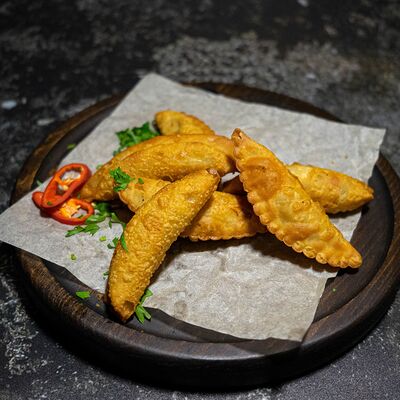 Чебуреки мини в Хмельная марта по цене 546 ₽