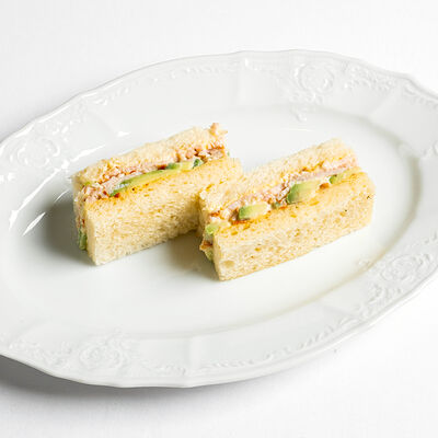 Бутерброд с индейкой, вялеными томатами и авокадо в Niki по цене 1200 ₽