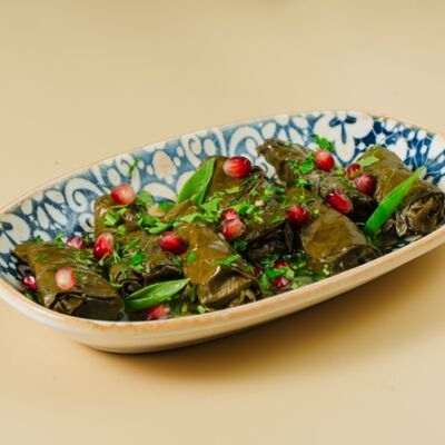 Долма из телятиныв Suli & Co по цене 460 ₽